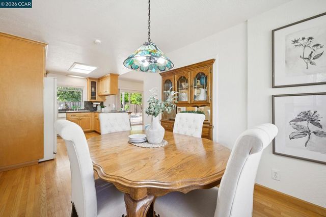 3114 Santa Paula Dr, Concord, CA 94518