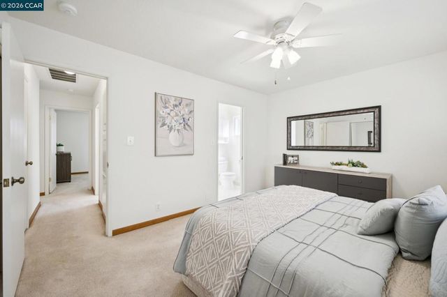 3114 Santa Paula Dr, Concord, CA 94518