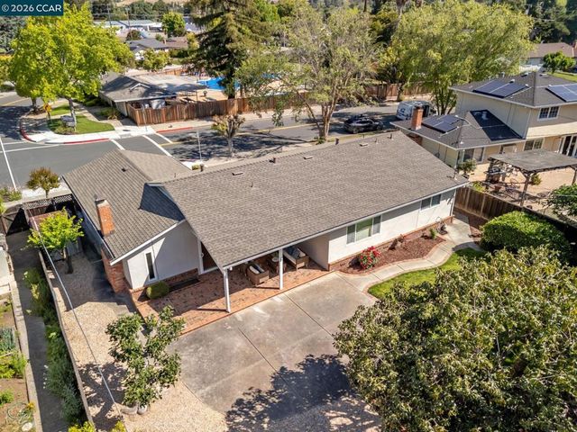 3114 Santa Paula Dr, Concord, CA 94518