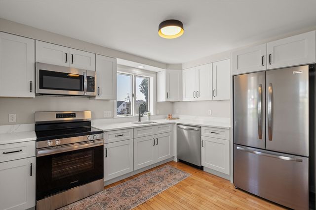32 Danis St, Fall River, MA 02720