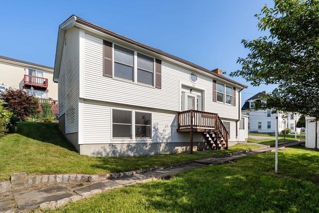 32 Danis St, Fall River, MA 02720