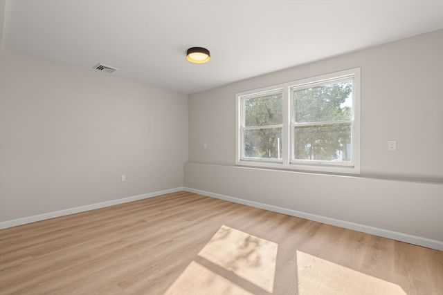 32 Danis St, Fall River, MA 02720