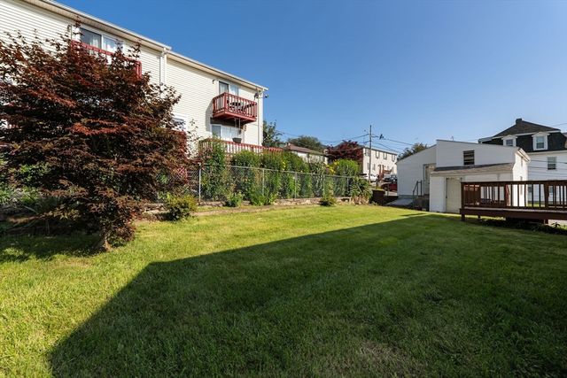 32 Danis St, Fall River, MA 02720