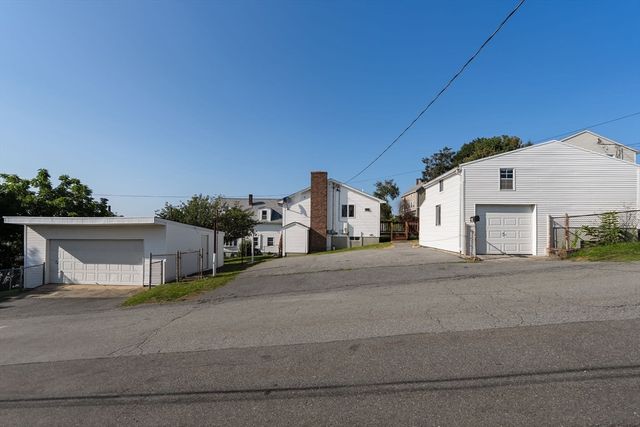 32 Danis St, Fall River, MA 02720