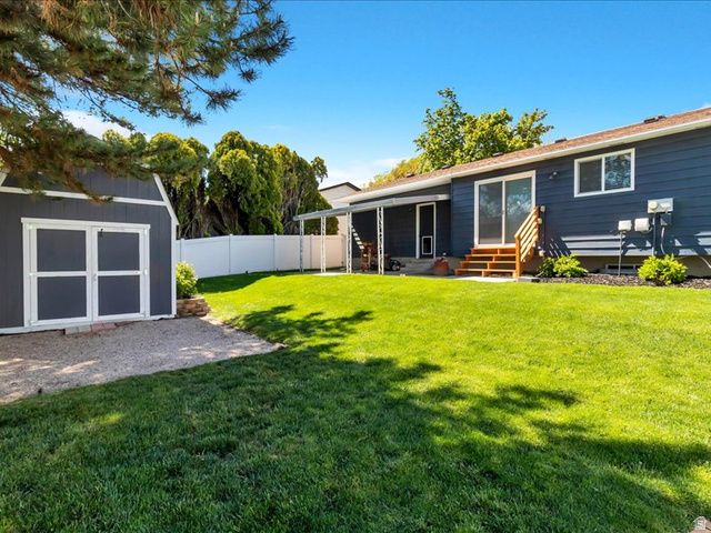 5311 S SKEESWOOD DR, Taylorsville, UT 84129
