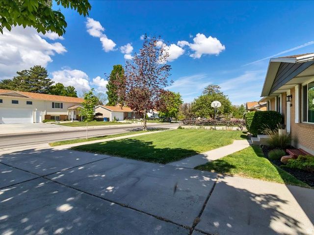 5311 S SKEESWOOD DR, Taylorsville, UT 84129