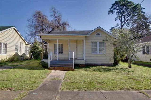 32 KENT Avenue, Alexandria, LA 71301