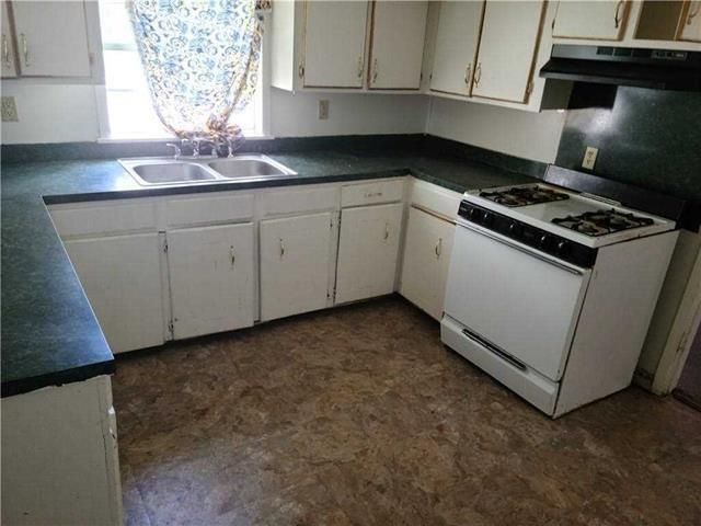 32 KENT Avenue, Alexandria, LA 71301