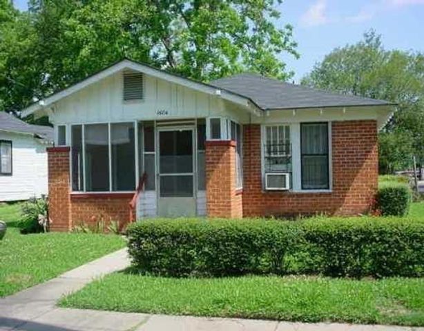 32 KENT Avenue, Alexandria, LA 71301