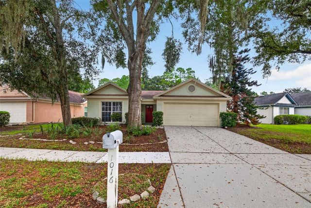 1016 HARDWOOD DRIVE, Valrico, FL 33596