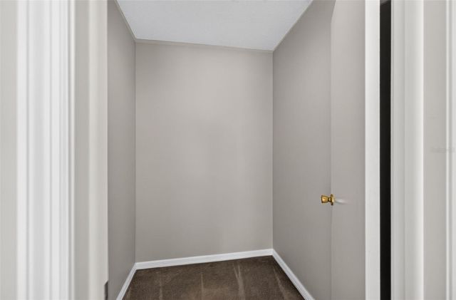 1016 HARDWOOD DRIVE, Valrico, FL 33596