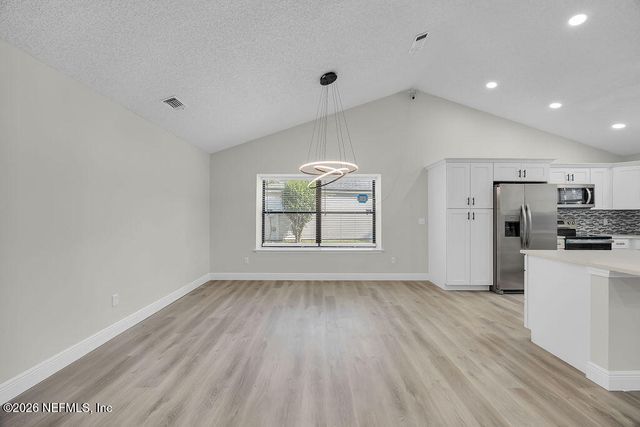 8423 CHASON Road E, Jacksonville, FL 32244