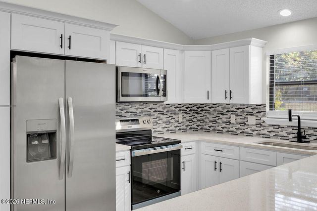 8423 CHASON Road E, Jacksonville, FL 32244