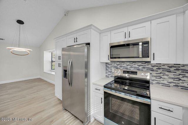 8423 CHASON Road E, Jacksonville, FL 32244