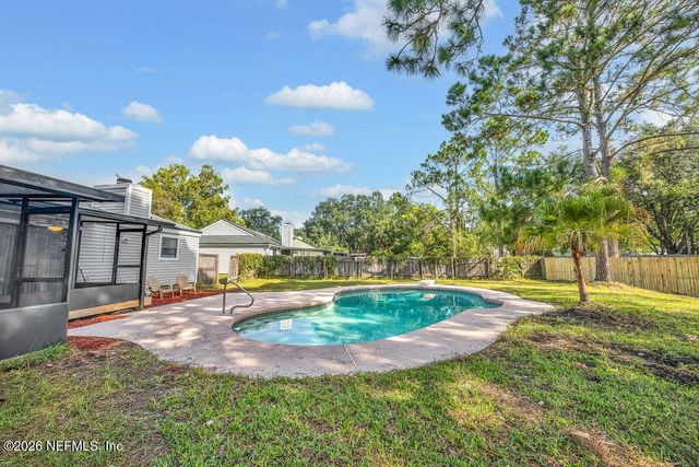 8423 CHASON Road E, Jacksonville, FL 32244
