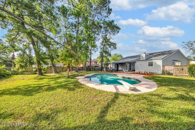 8423 CHASON Road E, Jacksonville, FL 32244