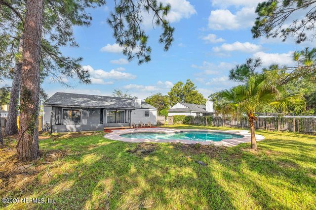8423 CHASON Road E, Jacksonville, FL 32244