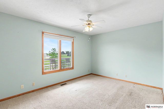 7451 S 28th Street, Lincoln, NE 68516