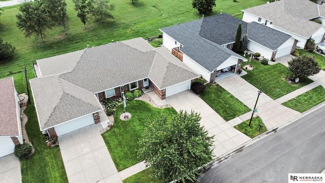 7451 S 28th Street, Lincoln, NE 68516