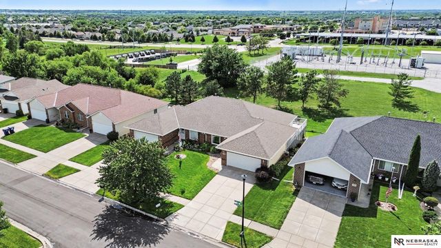 7451 S 28th Street, Lincoln, NE 68516