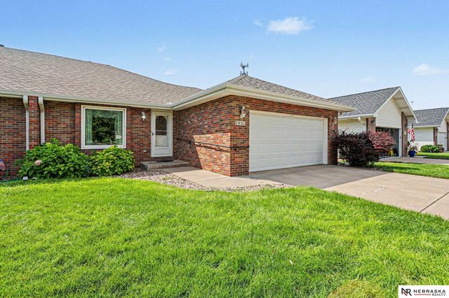 7451 S 28th Street, Lincoln, NE 68516