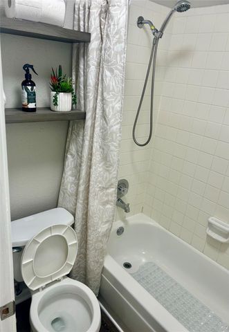 12660 Ashford Point Drive 608, Houston, TX 77082