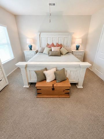 12001 New River Ct, Conroe, TX 77384
