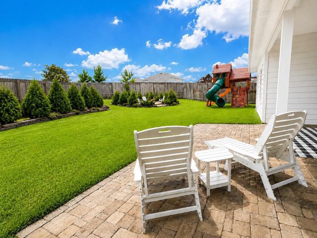 12001 New River Ct, Conroe, TX 77384