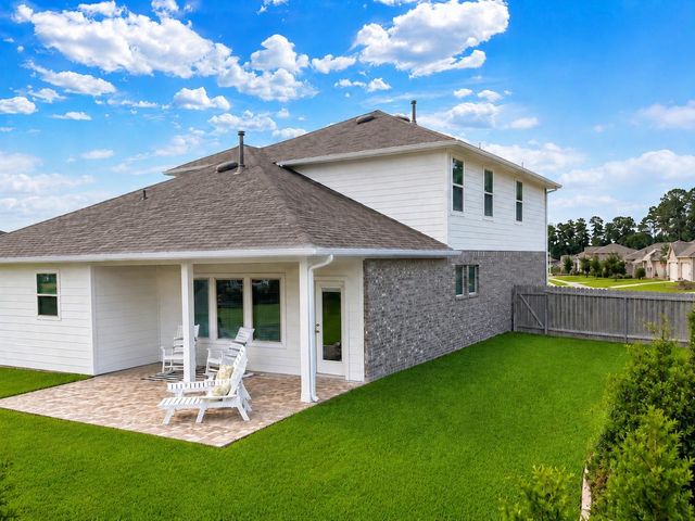 12001 New River Ct, Conroe, TX 77384