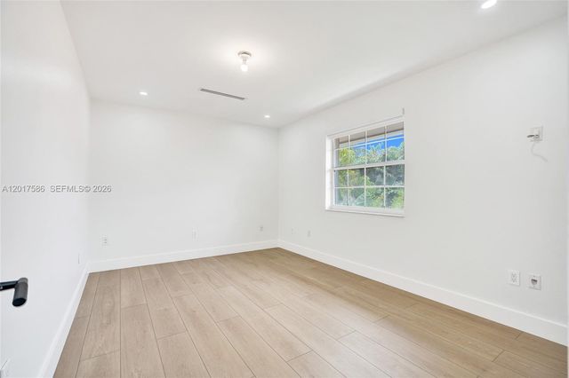 10340 NW 46th Ter, Doral, FL 33178