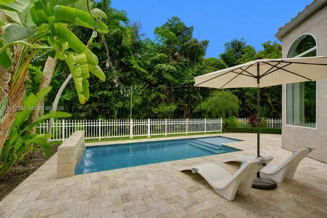 10340 NW 46th Ter, Doral, FL 33178
