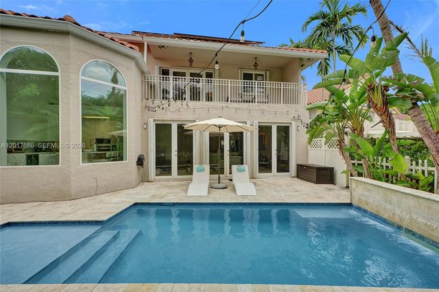 10340 NW 46th Ter, Doral, FL 33178