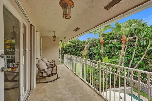 10340 NW 46th Ter, Doral, FL 33178