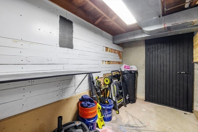 102 Brookside Rd, Rockland, MA 02370