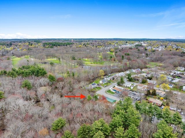 102 Brookside Rd, Rockland, MA 02370