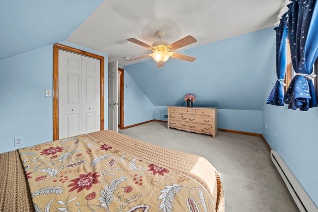 14 Richard Cir, Woburn, MA 01801