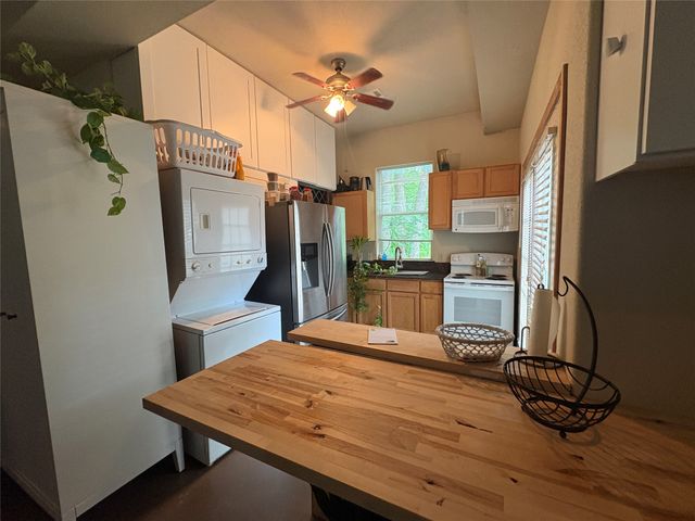 6529 Asher Road, Alvarado, TX 76009