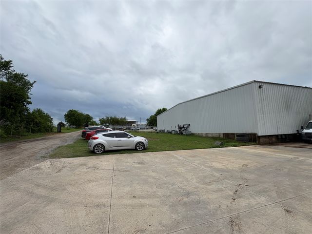 6529 Asher Road, Alvarado, TX 76009