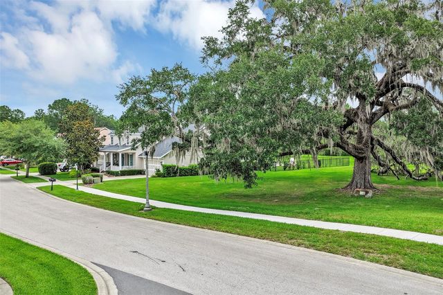 5310 SOUTHERN VALLEY LOOP, Brooksville, FL 34601