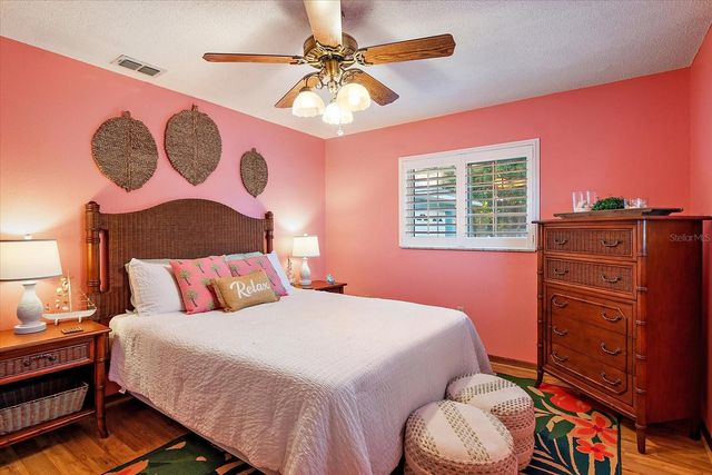 5501 3RD AVENUE PLAZA W, Bradenton, FL 34209