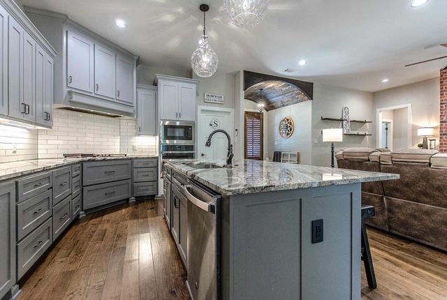 830 Grand Teton Drive, Benton, AR 72019
