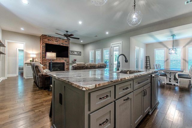 830 Grand Teton Drive, Benton, AR 72019