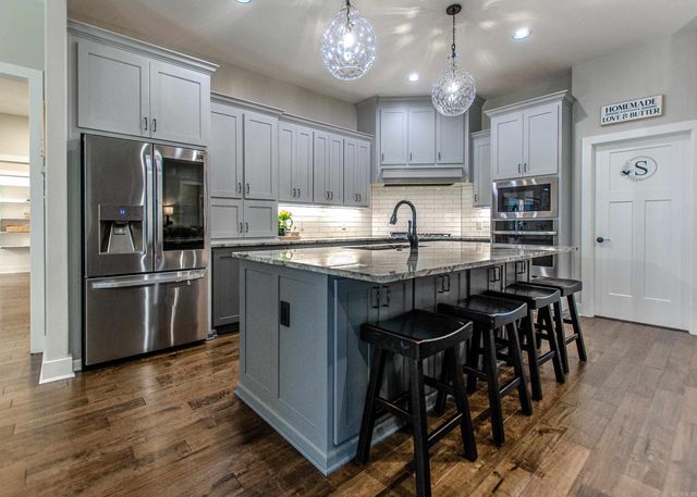 830 Grand Teton Drive, Benton, AR 72019