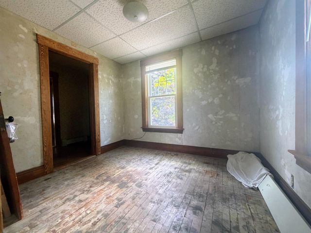 32 Hartness Avenue, Springfield, VT 05156