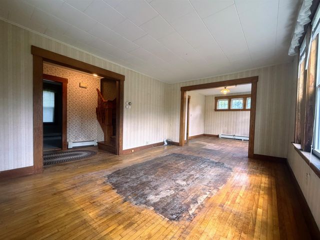 32 Hartness Avenue, Springfield, VT 05156