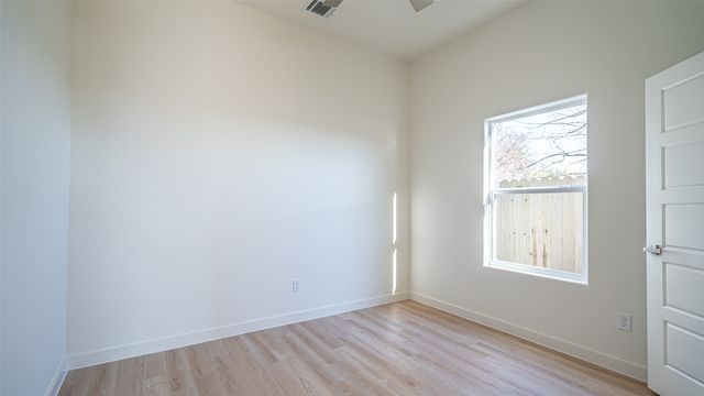 3320 Brazos River Drive, Granbury, TX 76048