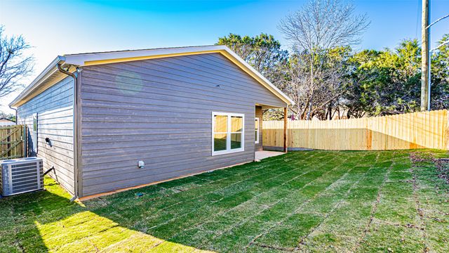3320 Brazos River Drive, Granbury, TX 76048
