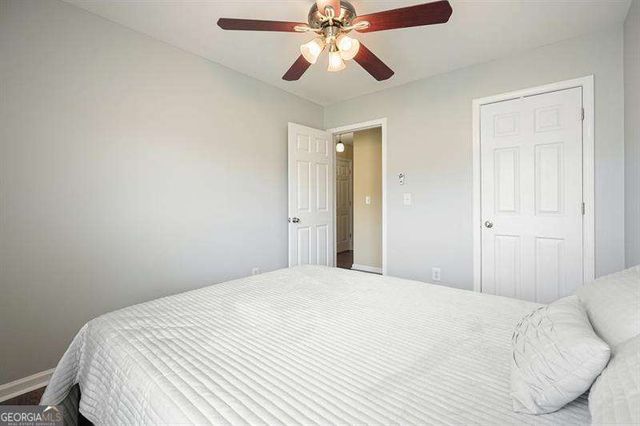 1963 Lakeshore Overlook Circle NW, Kennesaw, GA 30152