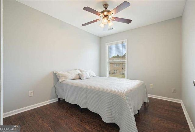 1963 Lakeshore Overlook Circle NW, Kennesaw, GA 30152