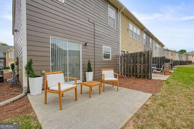 1963 Lakeshore Overlook Circle NW, Kennesaw, GA 30152